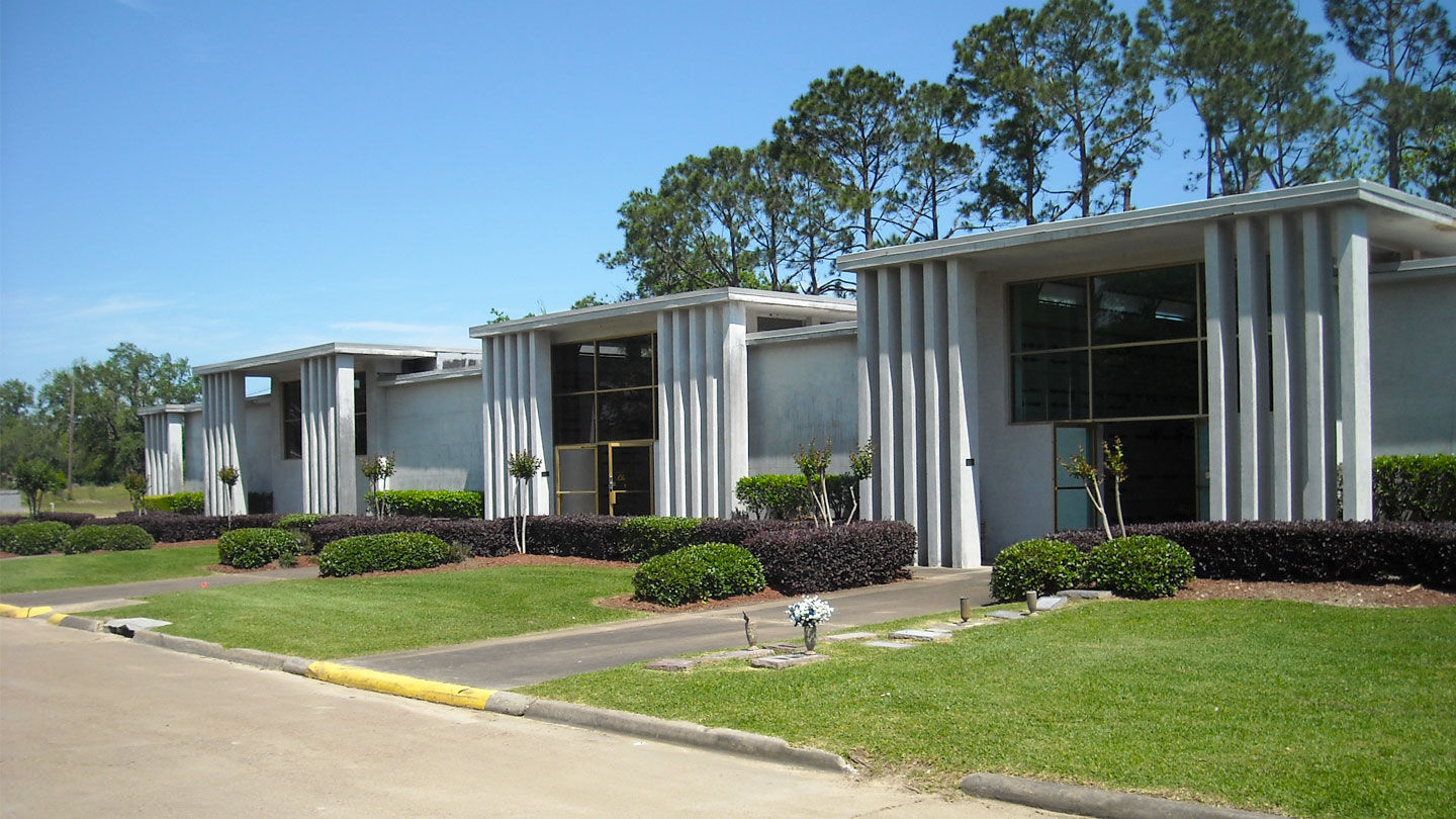 Greenlawn Memorial Park Cemetery